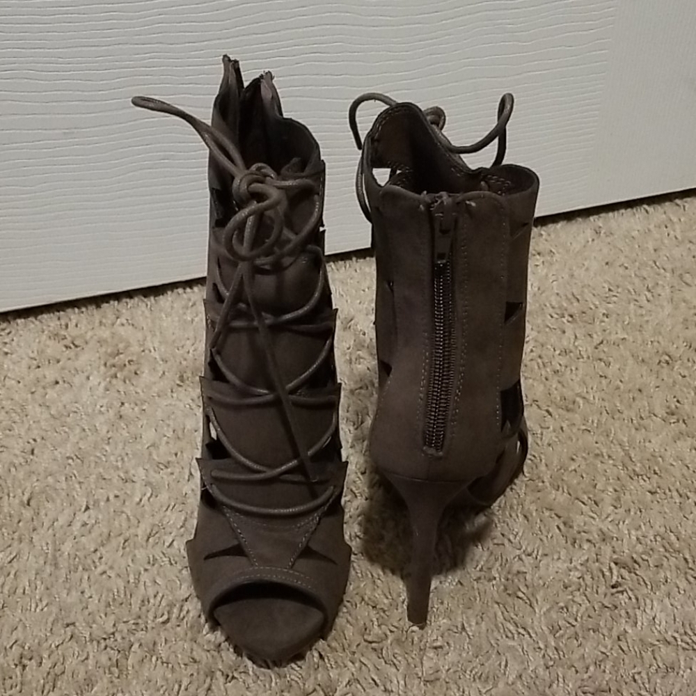 High heels Booties - Picture 2 of 3